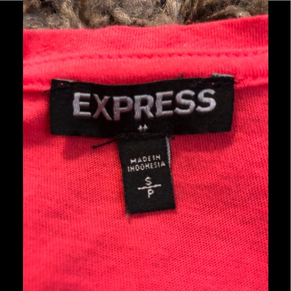 Express Tee - Picture 4 of 4